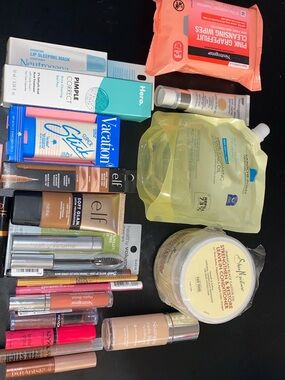 SheaMoisture Jamaican Black Castor Leave-In Conditioner + Assorted Makeup Bundle